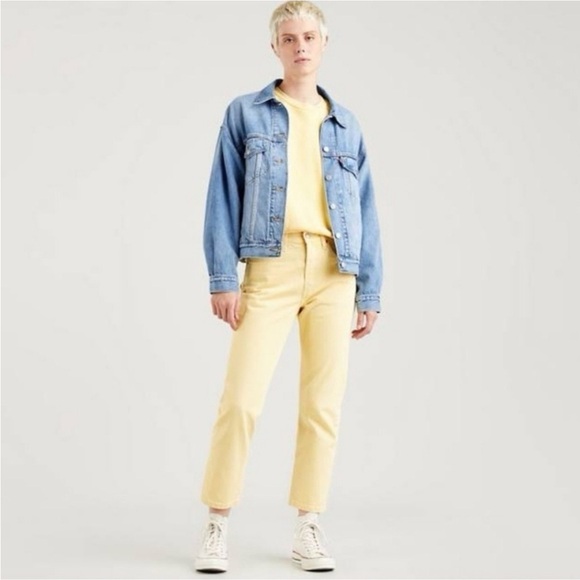 Levi's Women's Yellow Straight Leg Jeans Nwt Size 29x30 - Picture 2 of 16